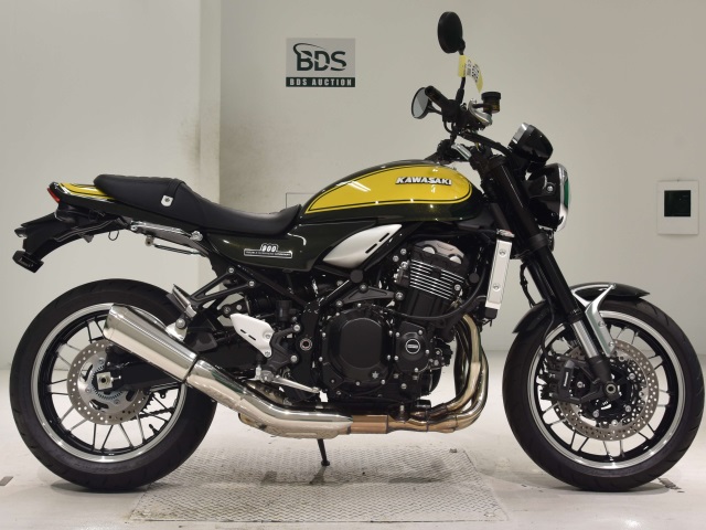 Kawasaki Z900RS 2024