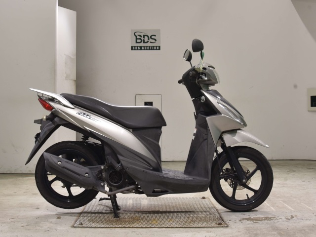 Suzuki ADDRESS V110