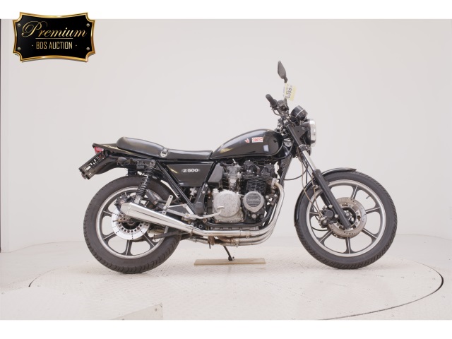 Kawasaki Z500 2025