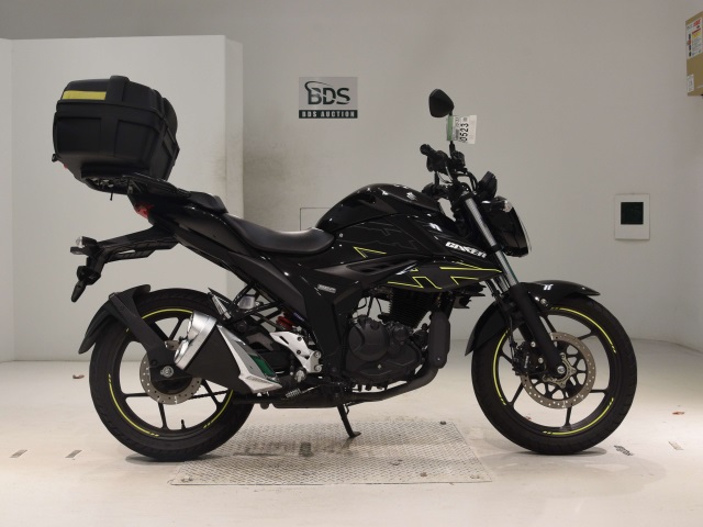 Suzuki GIXXER150