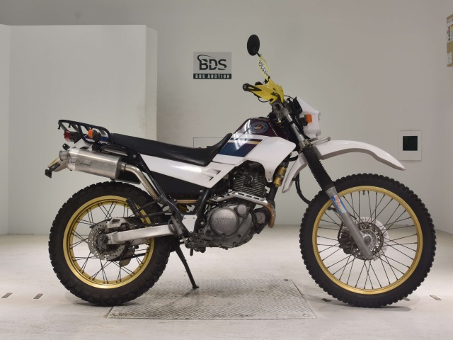 Yamaha SEROW XT225 1995