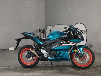 Yamaha YZF-R25 2021
