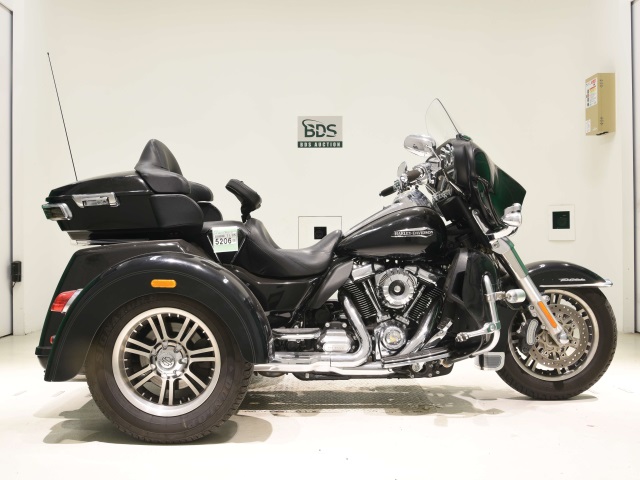 HD ELECTRA GLIDE FLHTCU1750 TRIKE 2018
