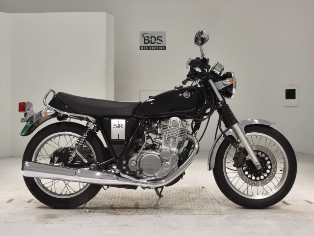 Yamaha SR400 2018