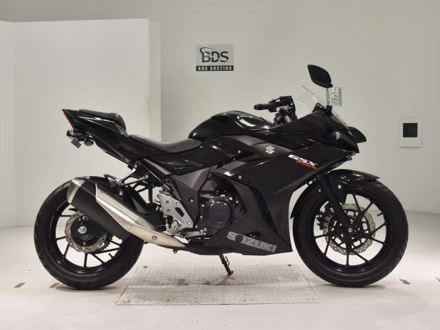 Suzuki GSX250R