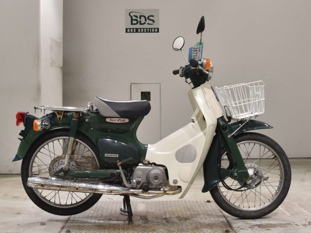 Honda C50 2002