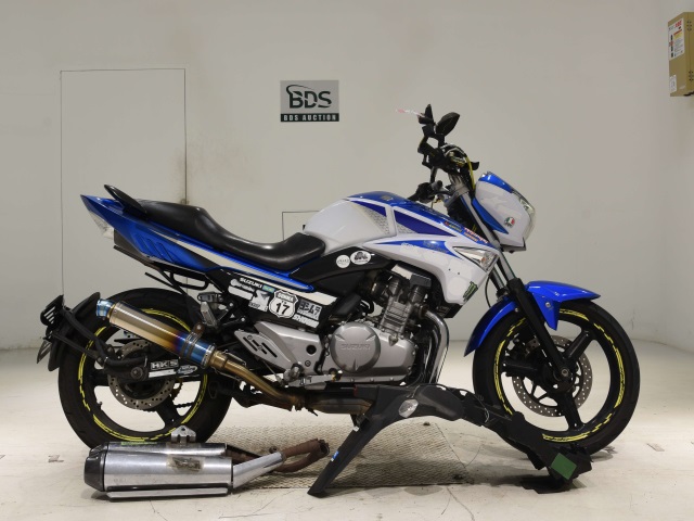Suzuki GSR250