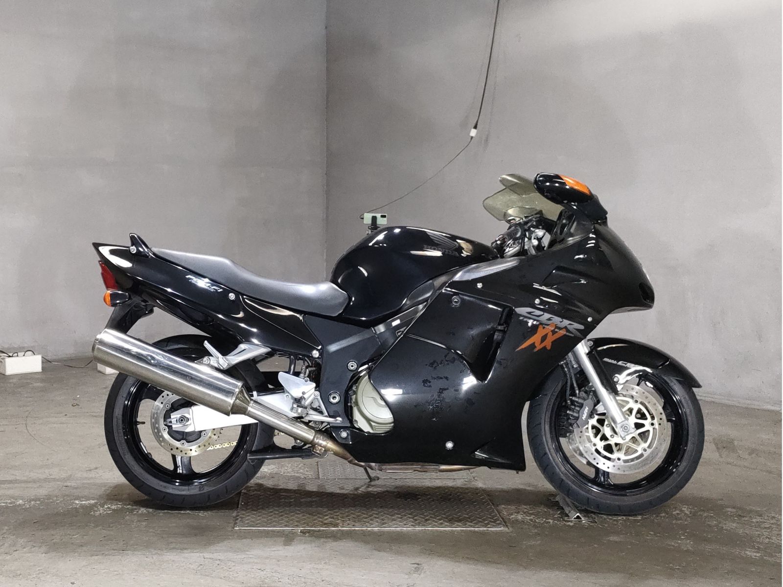 Honda CBR1100XX BLACKBIRD 1999