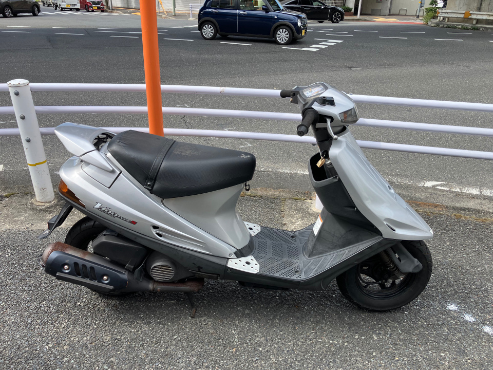 Suzuki ADDRESS V100