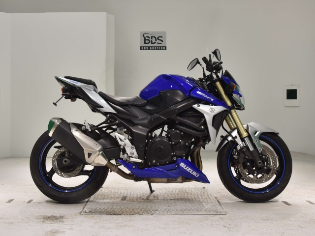 Suzuki GSR750 2016