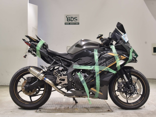 Kawasaki NINJA ZX-25R 2022
