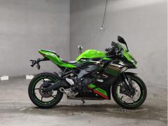 Kawasaki NINJA ZX-25R KRT 2021