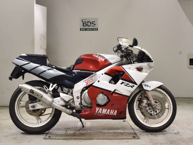 Yamaha FZR250R 1990