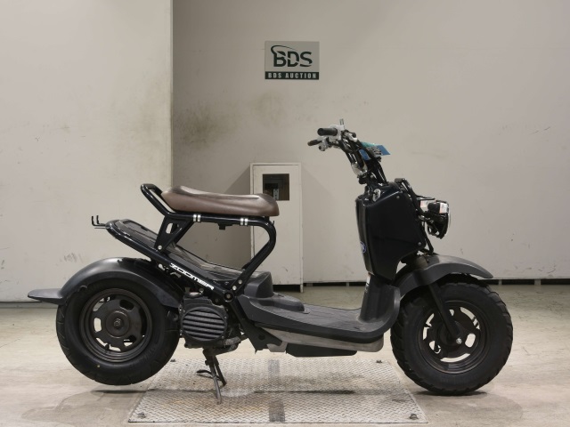 Honda ZOOMER 2011
