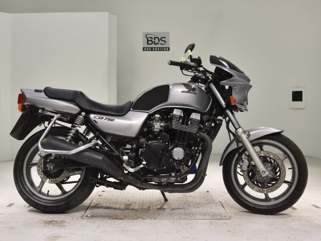 Honda CB750SFK 2016