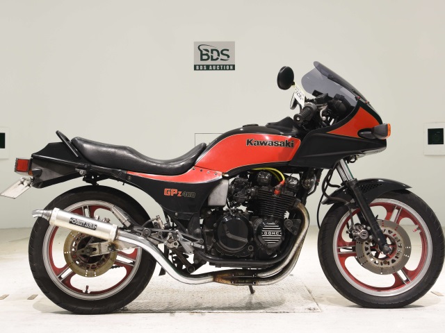 Kawasaki GPZ400 1983