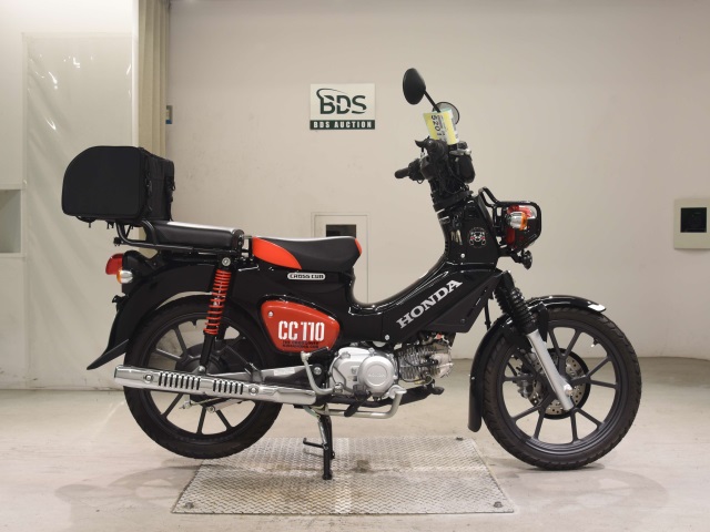 Honda CC110 CROSSCUB 2022