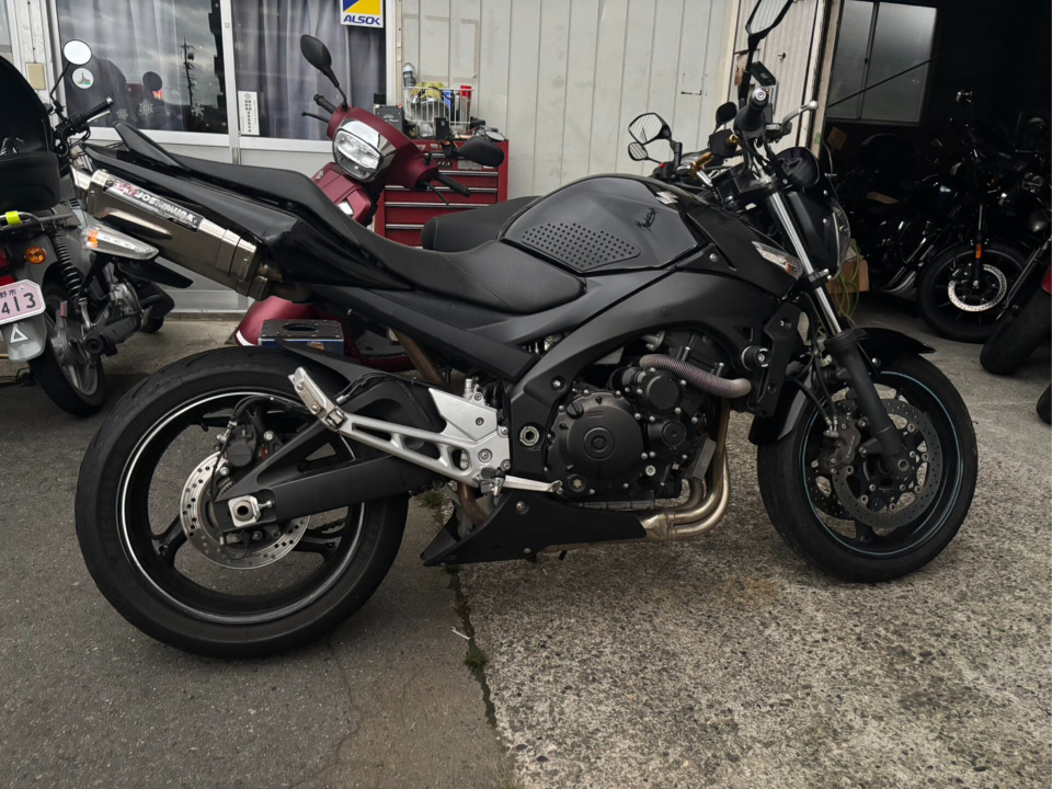 Suzuki GSR400A 2016