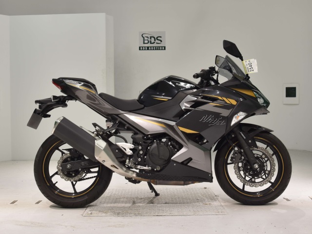 Kawasaki NINJA400 2021