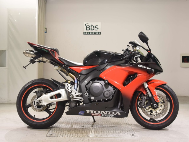 Honda CBR1000RR 2006