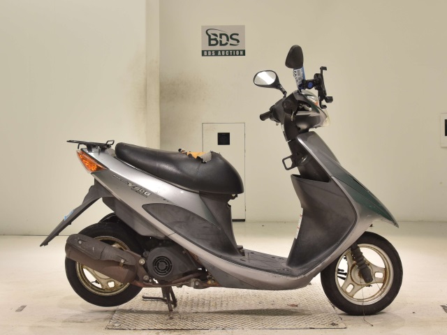 Suzuki ADDRESS V50