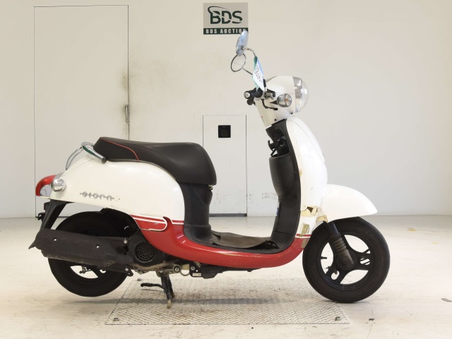 Honda GIORNO 2012