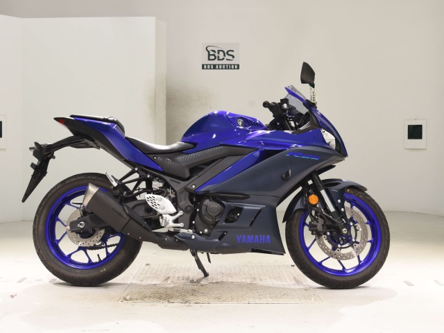 Yamaha YZF-R25 2023