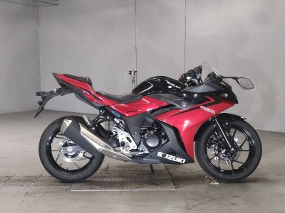 Suzuki GSX250R