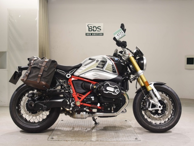 BMW R NINE T 2023