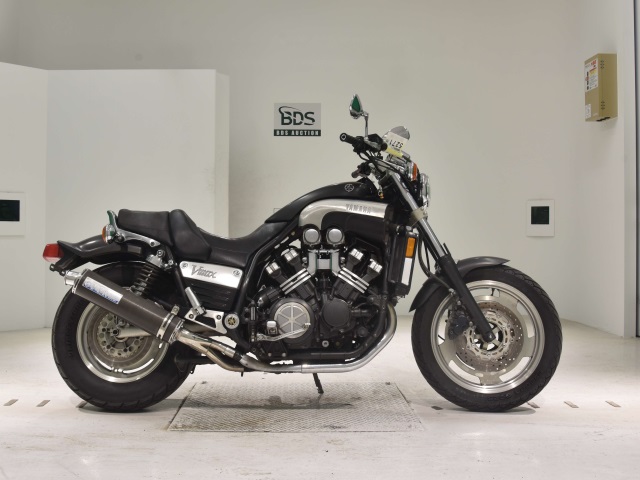 Yamaha V-MAX1200 2004