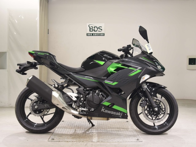 Kawasaki NINJA400 2024
