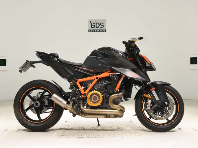 KTM 1290 SUPERDUKE R 2020