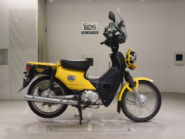Honda CC110 CROSSCUB 2016