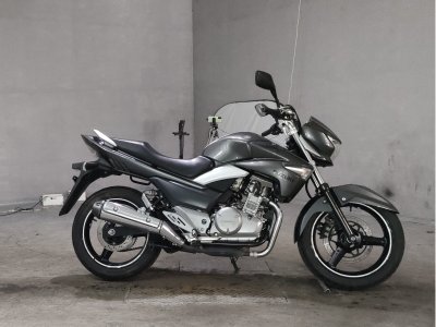 Suzuki GSR250