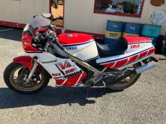 Yamaha RZV500R 1984