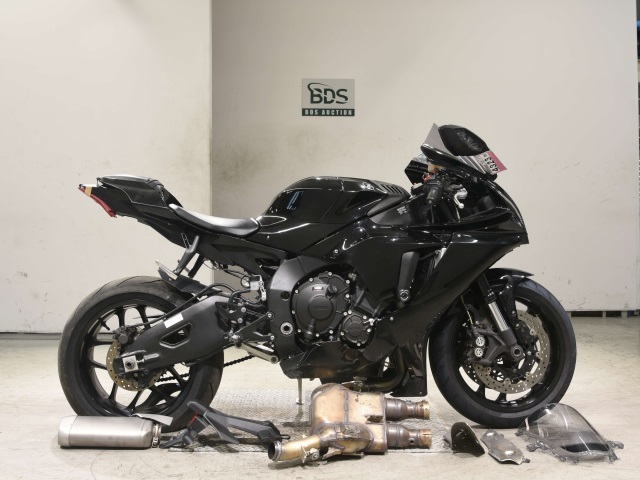 Yamaha YZF-R1 2022