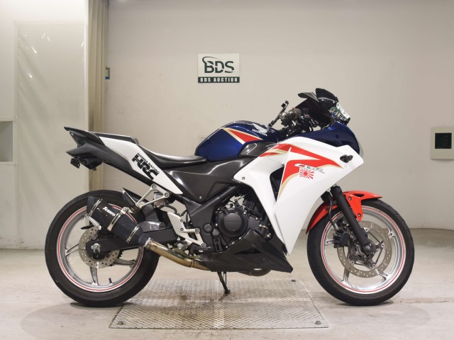 Honda CBR250R 2011