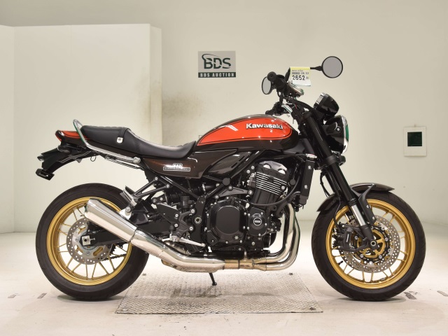Kawasaki Z900RS 2022