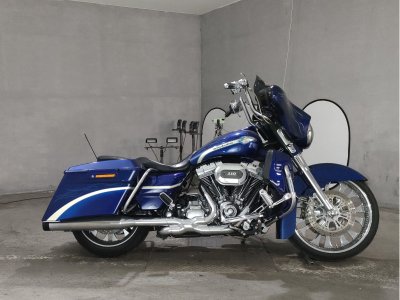 HD STREET GLIDE FLHXSE1800 2010