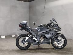 Suzuki GIXXER250SF