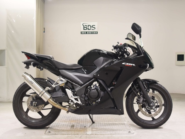 Honda CBR250RA 2015