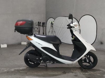 Suzuki ADDRESS V50