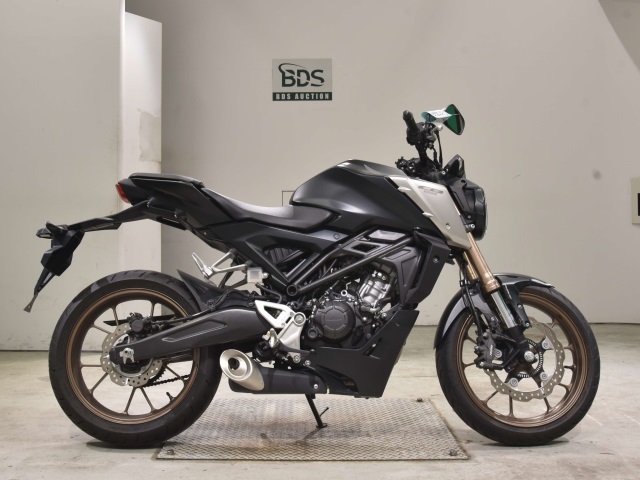 Honda CB125R 2021