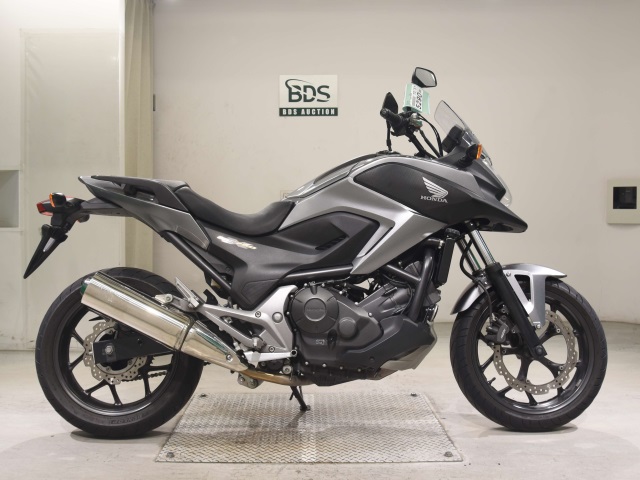 Honda NC750X 2016