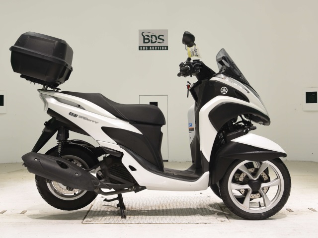 Yamaha TRICITY MW125 2015