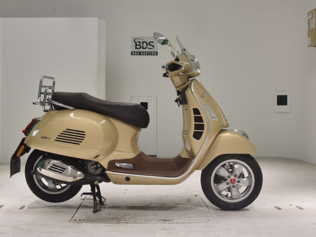 Vespa GTS300IE 2021