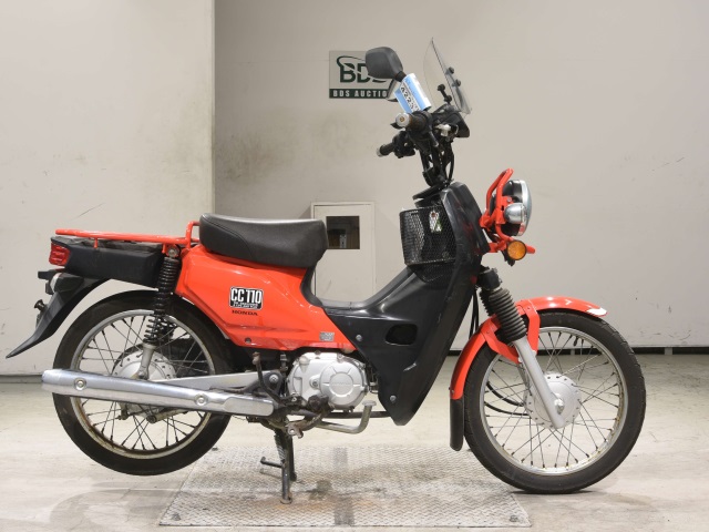 Honda CC110 CROSSCUB 2016