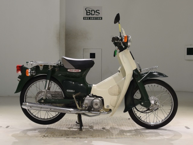 Honda C50 2002