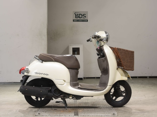 Honda GIORNO 2011