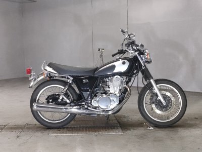 Yamaha SR400 2021